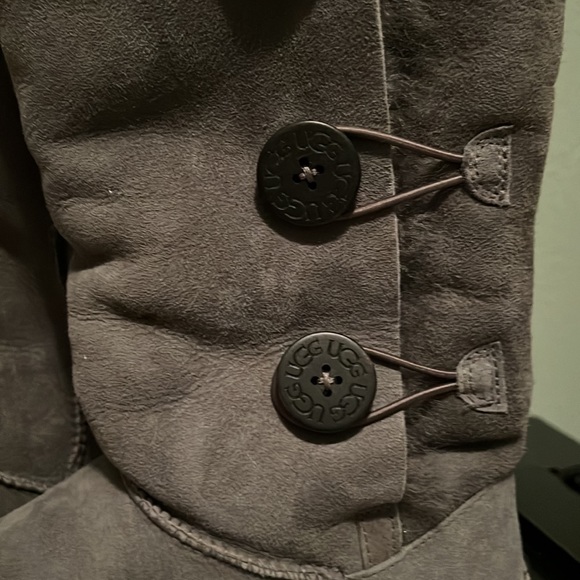 NWOT - UGG Boots - Picture 2 of 7